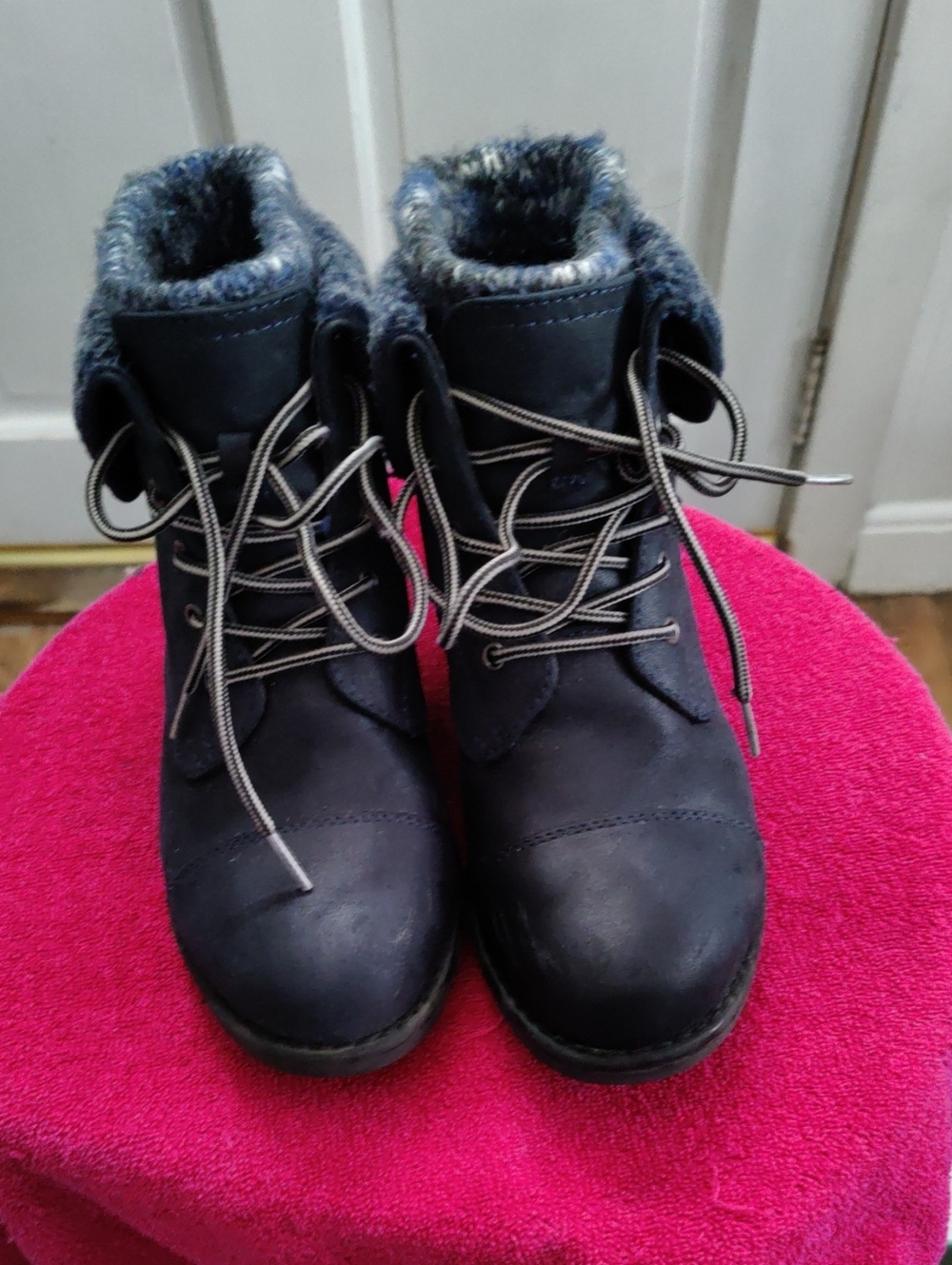 Cliffs by WHITE MOUNTAIN Navy Lace-Up Faux-Fur Ankle Boots